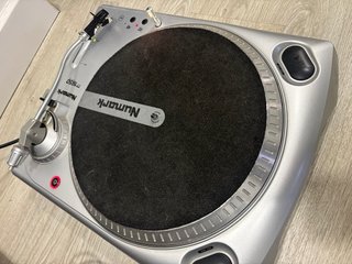 PAREJA TOCADISCOS NUMARK TT1650 DIRECT DRIVE