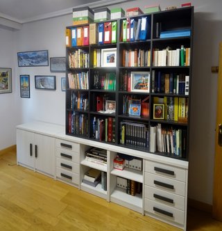 LIBRERÍA MODULAR DE MADERA
