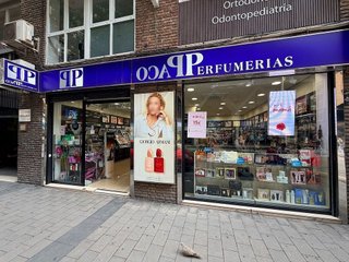 Local comercial en alquiler en Ensanche - Diputación en Alicante