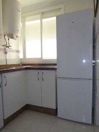 Piso en alquiler en Carranque - Haza Cuevas en Málaga