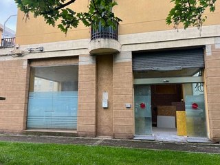 Local comercial en alquiler en Peñacastillo - Nueva Montaña en Santander