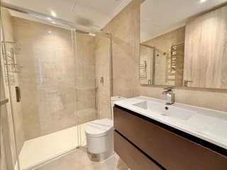 Piso en alquiler en Nueva Andalucía centro en Marbella
