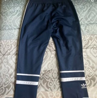 Pantalón chándal Adidas chico azul