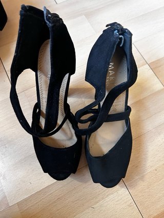 Zapatos de tacón negros talla 39