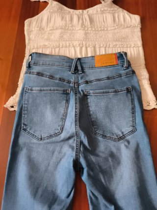 Talla M Pantalón vaquero mujer azul y camiseta de