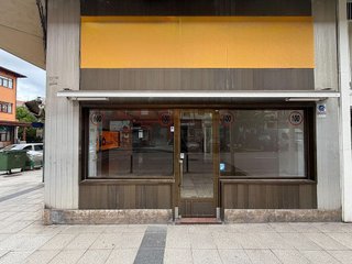 Local comercial en alquiler en Cuatro Caminos en Santander