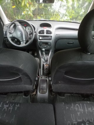 Peugeot 206 2002