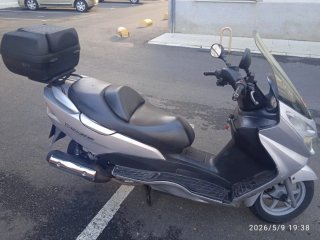 Suzuki Burgman 125cc Plata