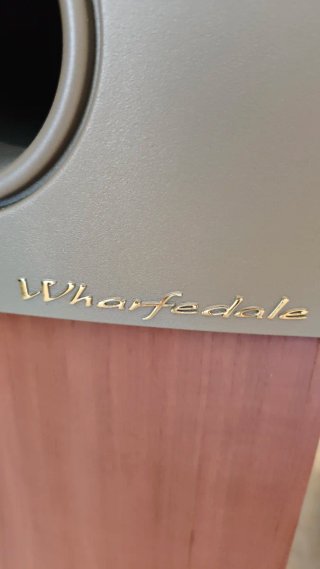Altavoces Wharfedale Diamond 8.4