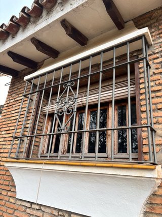 Reja de forja para ventana Medidas :1,66x0,18x1,10