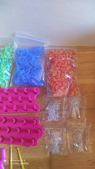 Lote pulseras goma elástica + telar