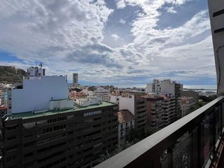 Ático en alquiler en Ensanche - Diputación en Alicante