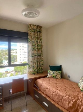 Piso en alquiler en Pueblo Poniente en Benidorm