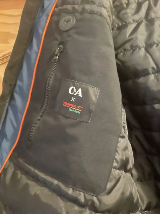 Chaqueta C&A impermeable