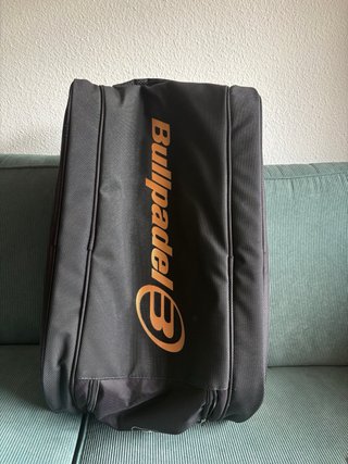 Paletero Bullpadel Vertex BPP25001 Negro