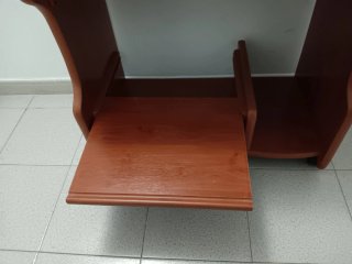 Mesa de ordenador de madera
