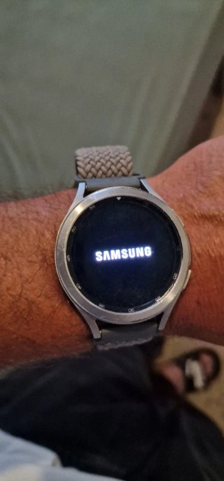 Samsung Galaxy Watch4 Classic (RYVW)