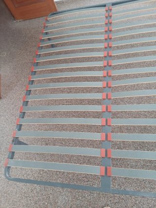 Base de cama de láminas