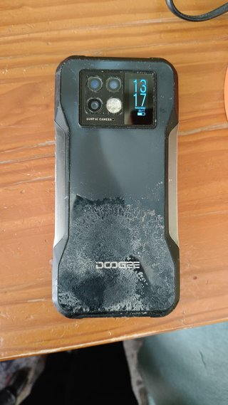 Doogee V20 con funda
