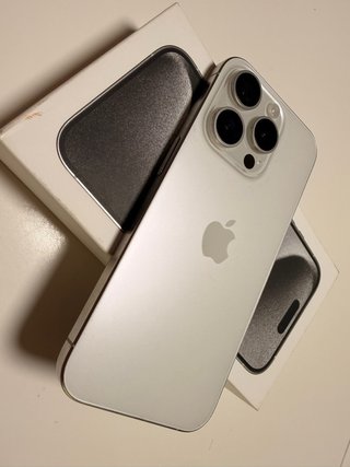 iPhone 15 Pro 128GB Titanio Blanco