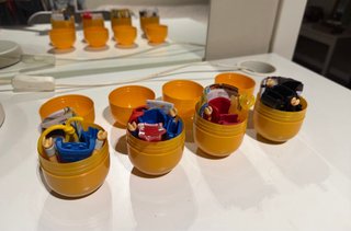 Colección Kinder DC y Playmobil