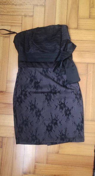 Vestido fiesta negro con encaje