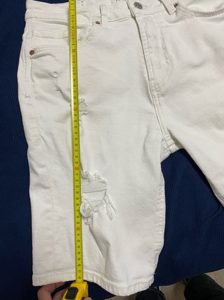 Bermuda tejana Pull&Bear blanca rota