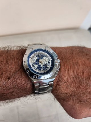 Orologio uomo  con quadrante terra