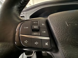 FORD TRANSIT CUSTOM 2.0 TDCI Ambiente Combi 9Plz.
