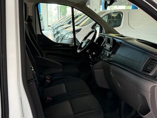 FORD TRANSIT CUSTOM 2.0 TDCI Ambiente Combi 9Plz.