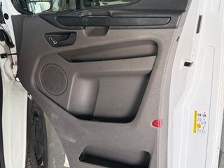 FORD TRANSIT CUSTOM 2.0 TDCI Ambiente Combi 9Plz.