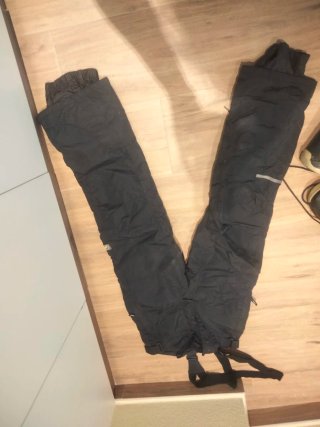 Pantalones y botas de Snow