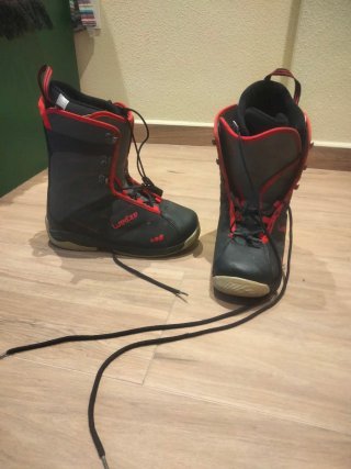 Pantalones y botas de Snow