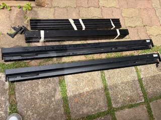 2 Zanzariere a Molla Nere 126x83