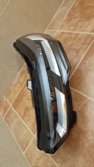 Faro Izquierdo Renault Captur II 260606466R