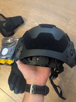 Casco Táctico Airsoft + Accesorios