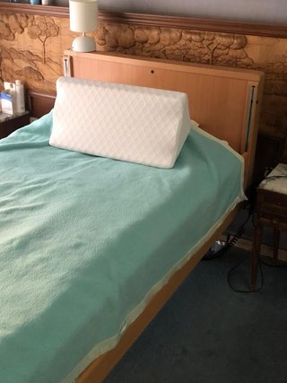 Cama geriátrica madera y control, 400 × 1 y 700 x2