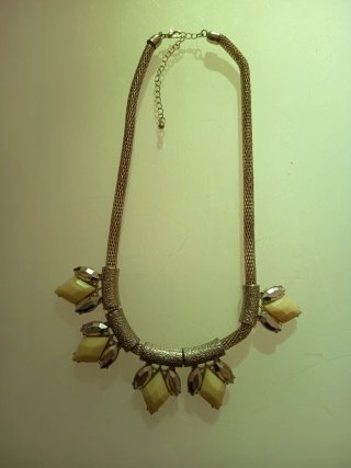 Colgante señora plata y amarillo