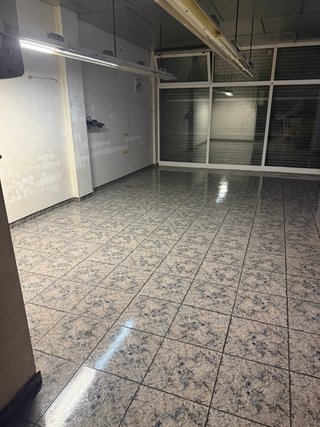 Se Vende Local en Berga