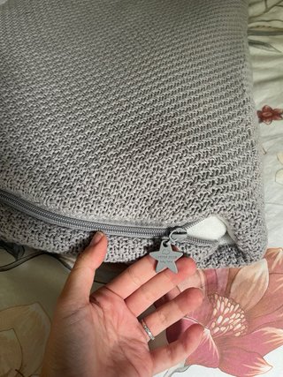 Saco para bebé tejido gris