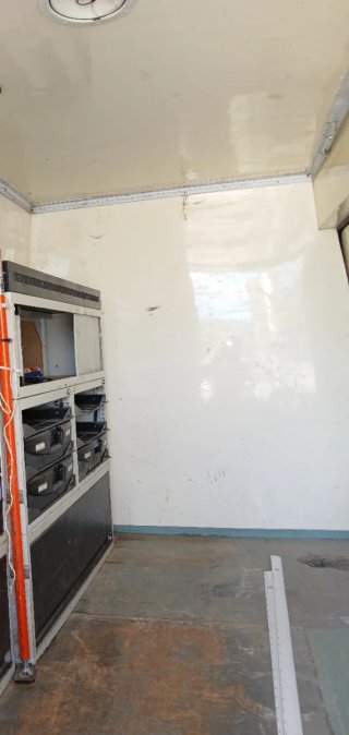 Vendo una Estantería para furgoneta
