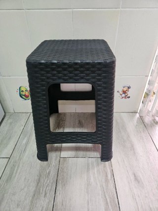 Taburete Rattan Negro