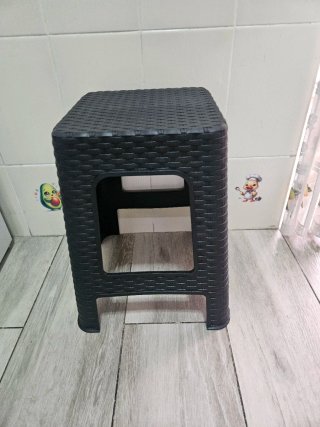 Taburete Rattan Negro