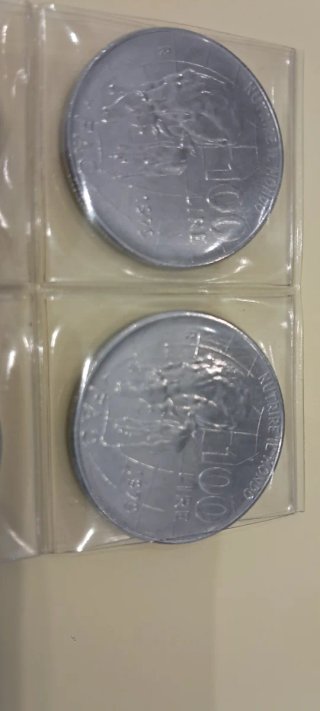 Monedas Lira Italiana 100 y 500 Liras. 6 € la unid