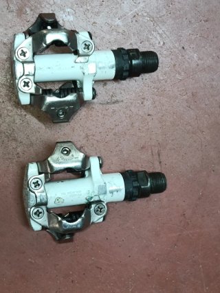 Pedales Shimano PD-M520
