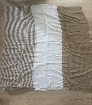 Fular Tommy Hilfiger Beige y Blanco