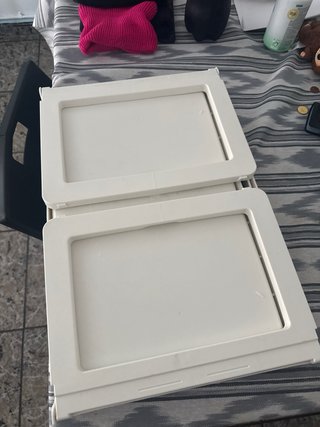 2 Mesitas de apoyo para cama
