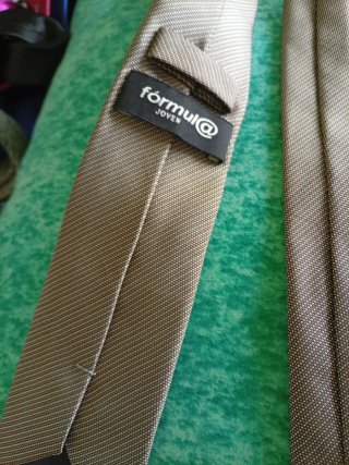 Corbata de poliéster beige y marrón