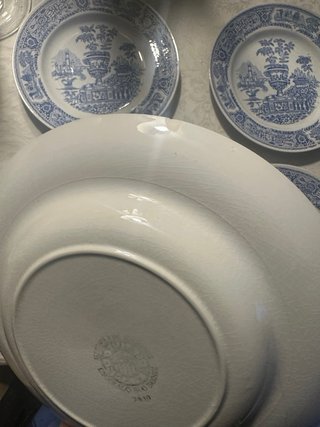 Lote 4 platos Vargas Segovia porcelana