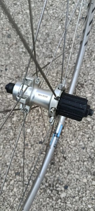 Par Ruedas Shimano WH-R550 Aluminio 26